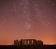 Photo You Must See: Shooting Star Over Stonehenge